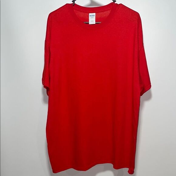 Gildan Red Short Sleeve Tee - Picture 1 of 7